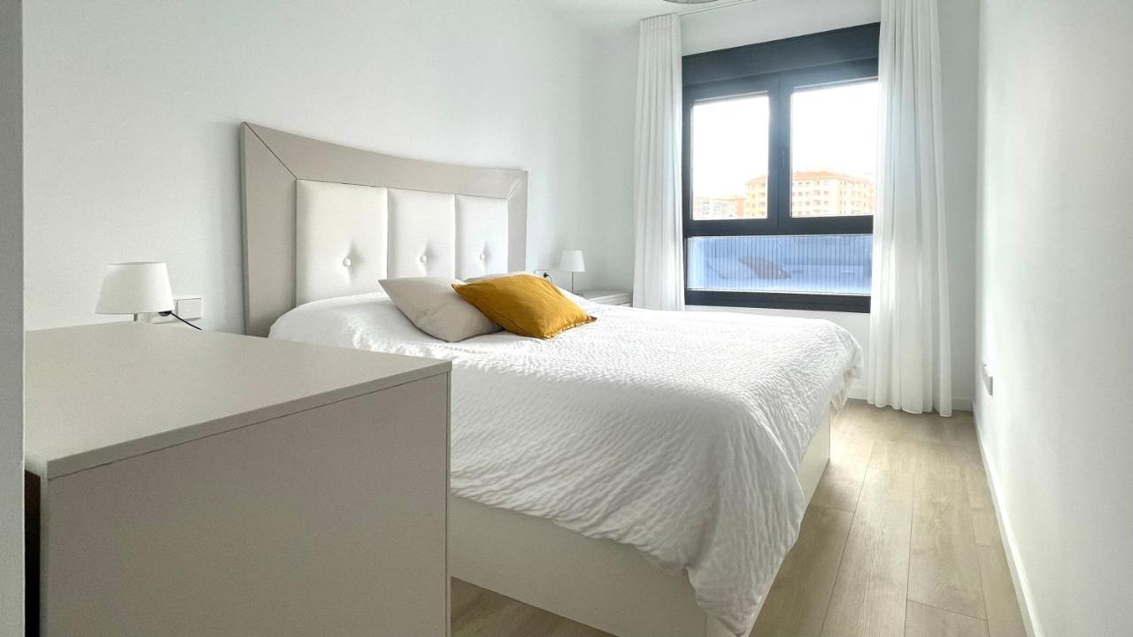 Apartamento Malaga Beach, 2A Apartment ภายนอก รูปภาพ