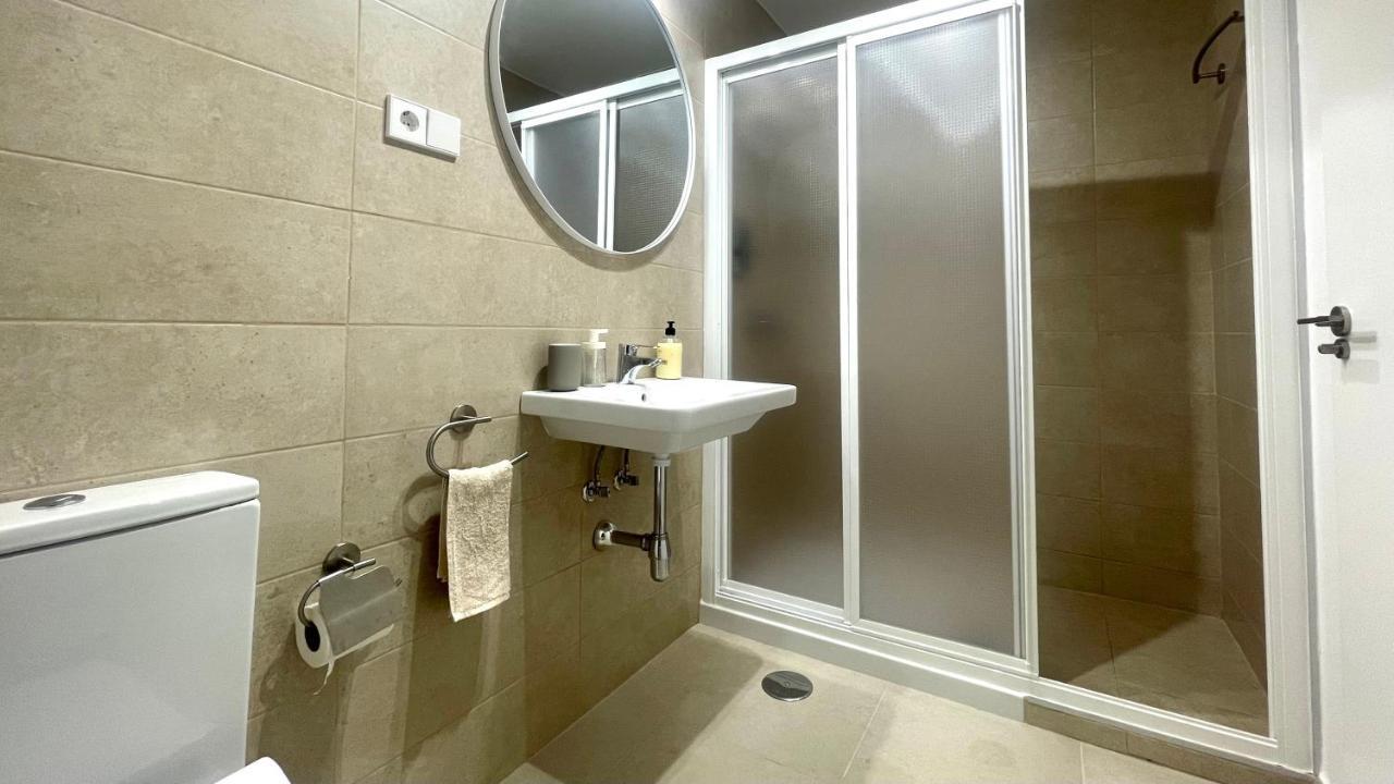 Apartamento Malaga Beach, 2A Apartment ภายนอก รูปภาพ